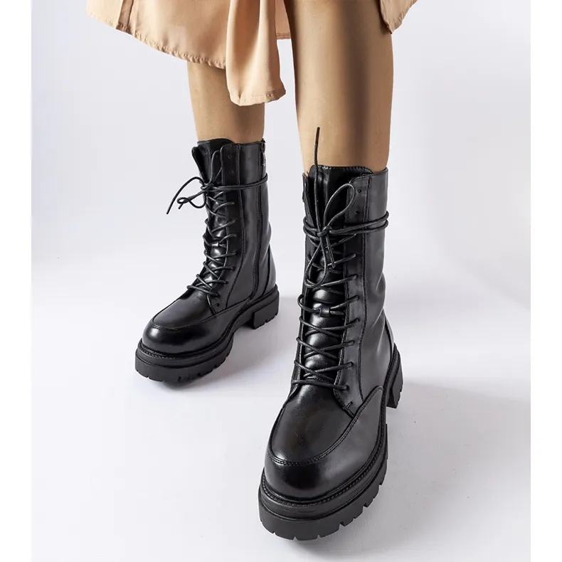 Isolées Juin Bottes noires - noir