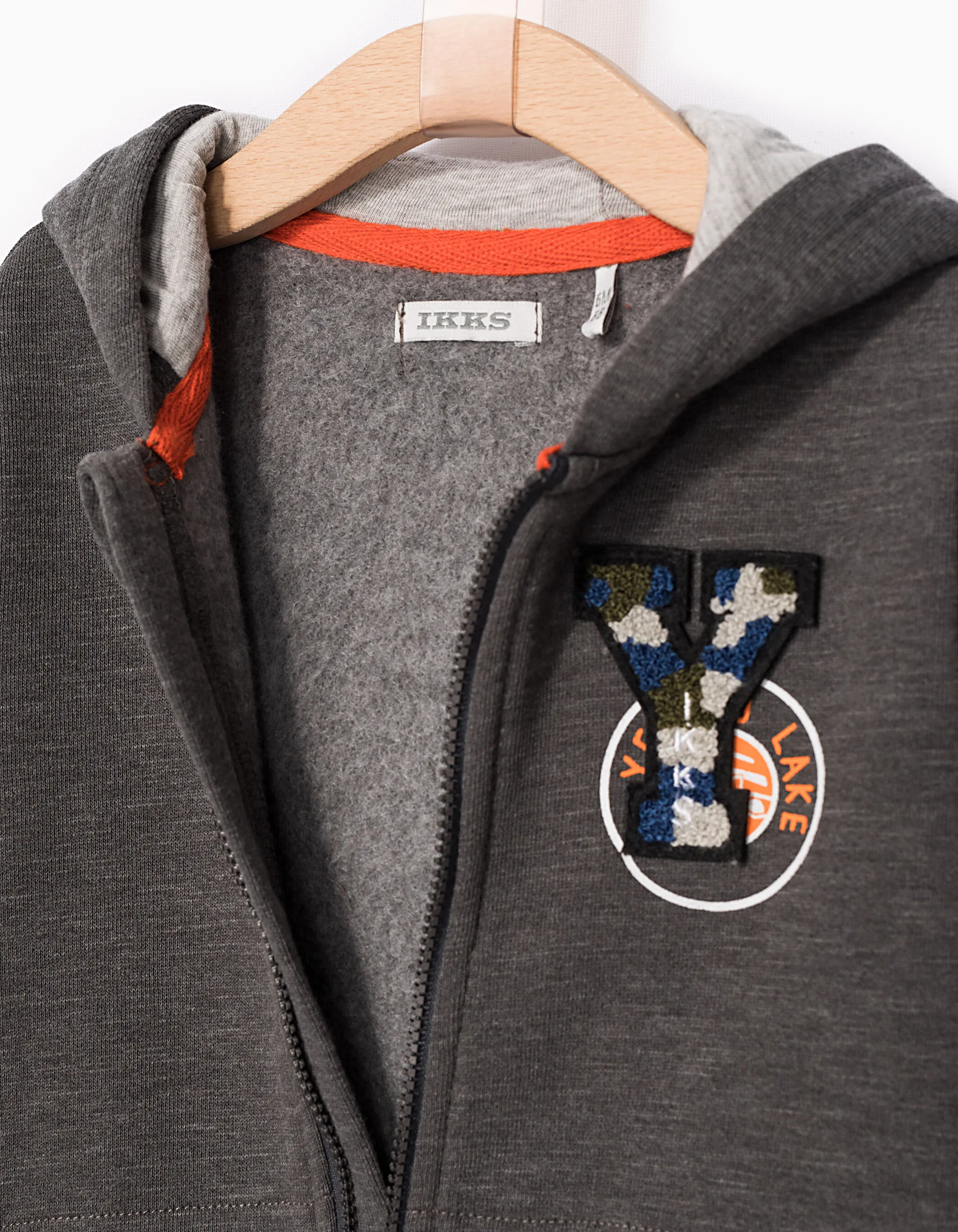 Gray cardigan with loop patch for baby boy