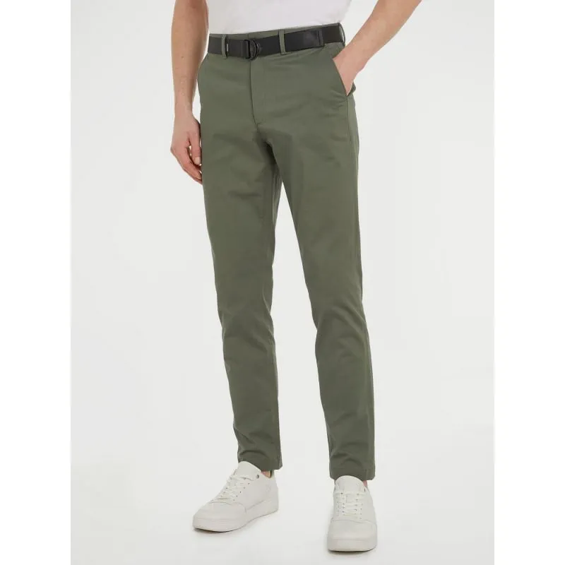 Lacoste Men's Core Essential Khaki Pants