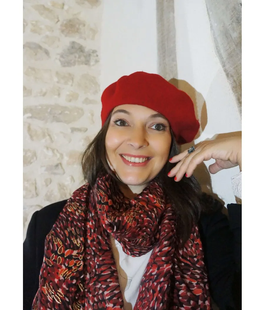 SANTAÏA red foliage women's scarf with gold accents.